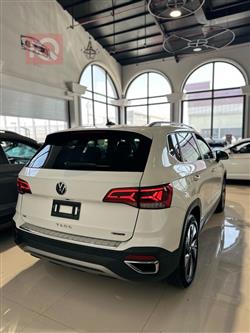 Volkswagen Taos